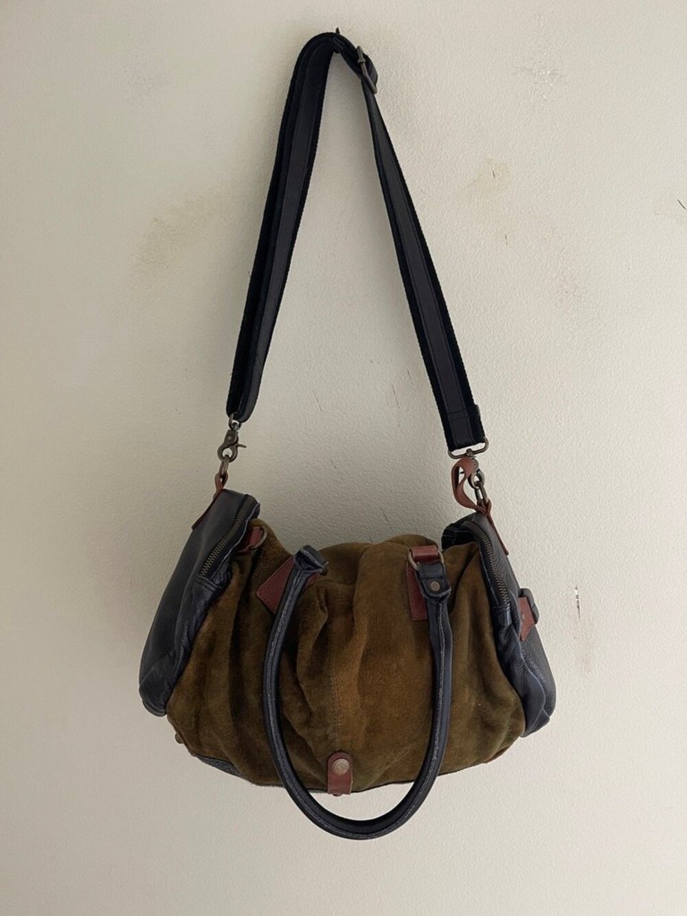 FREE PEOPLE Olive Green Suede with Brown & Black Leather Tote/Travel Bag - Picture 3 of 11